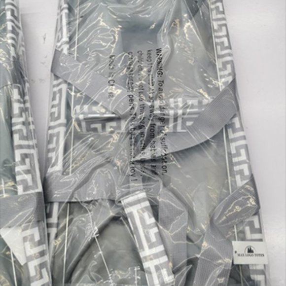 NWT Large Tote - Great for sports', beach, pool - Picture 5 of 5